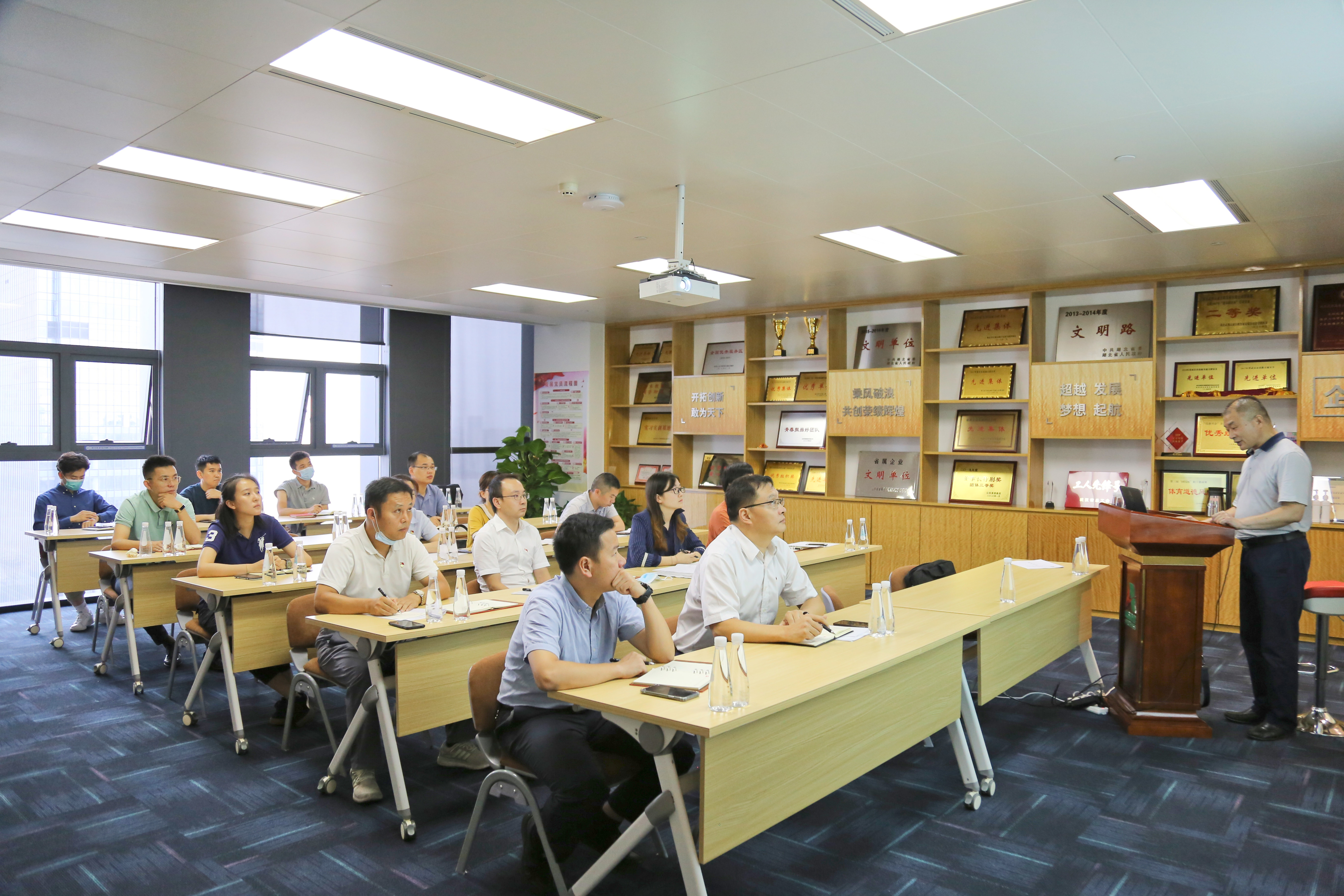 �������֡������,ܰ����,��ѡ��